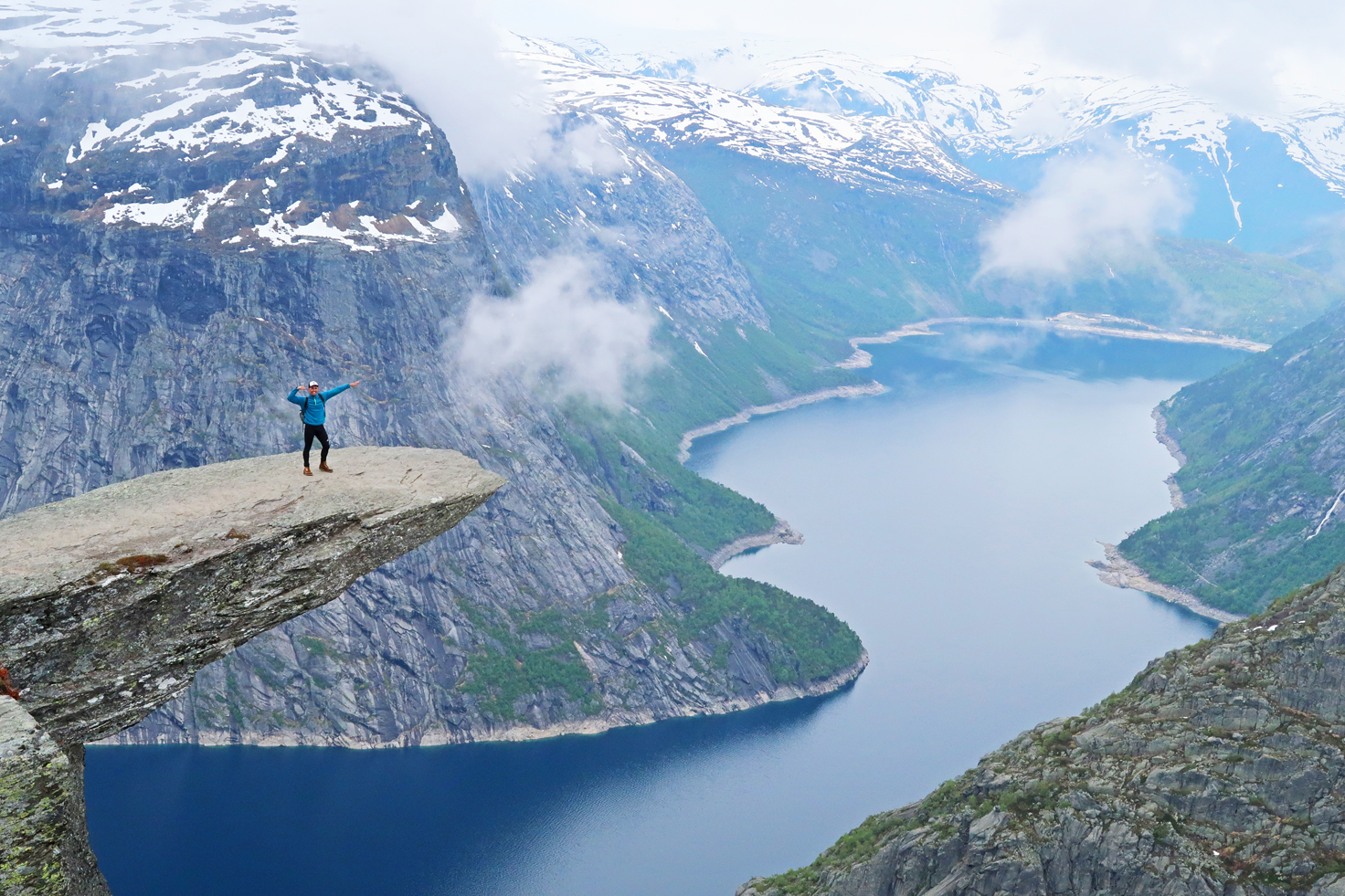 My Guide to Solo Hiking the Trolltunga